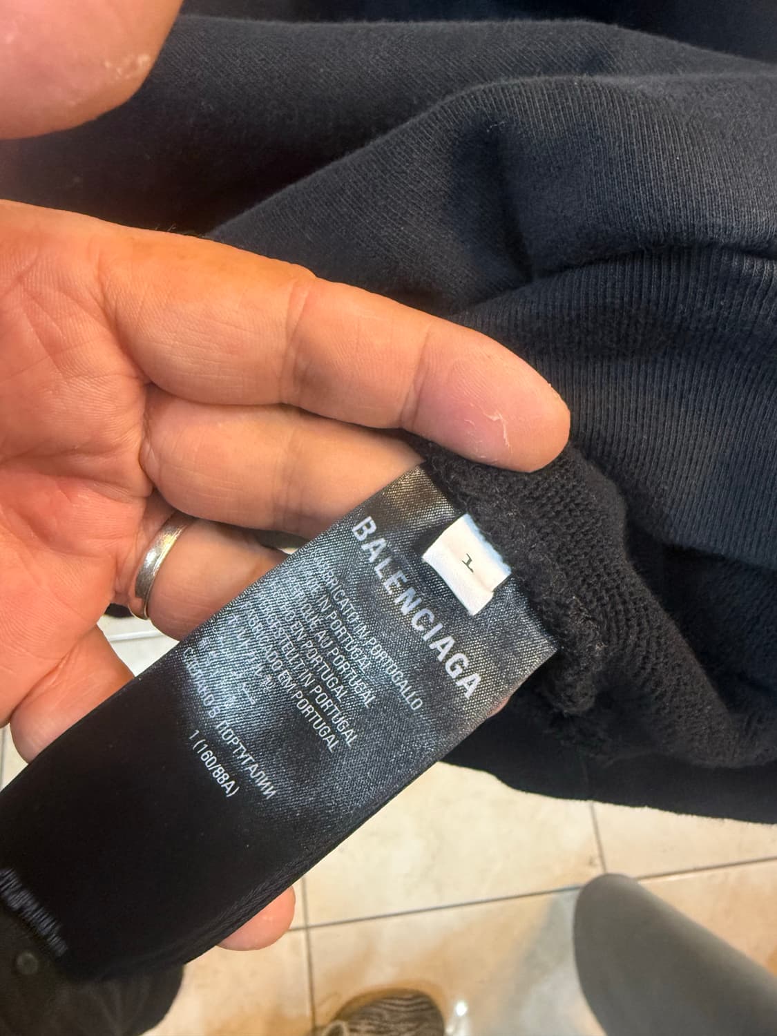 1/100 정품 발렌시아가+아디다스 오버후드티 팝니다 상품이미지3