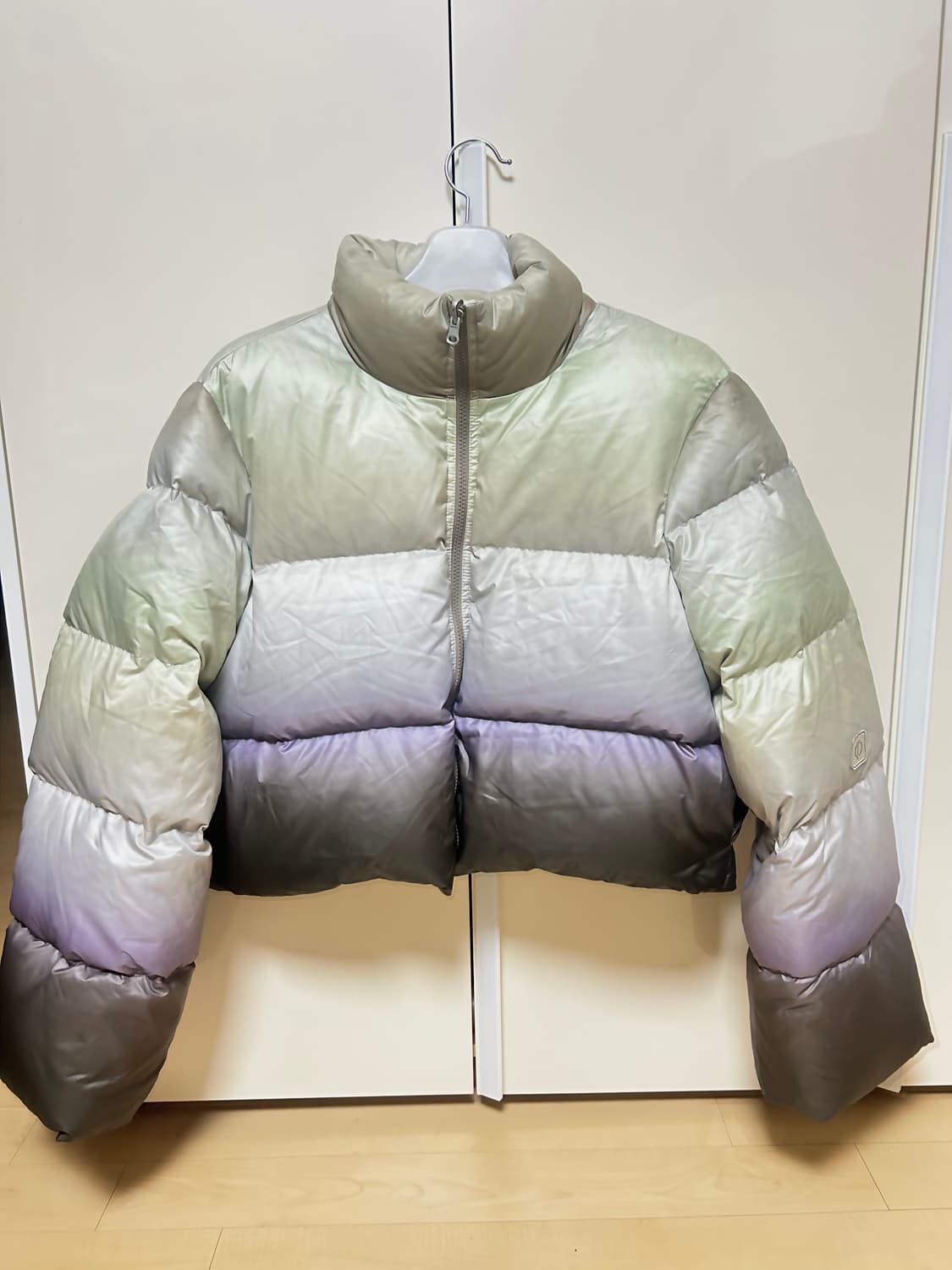 더오픈프로덕트 제니 옴브레 패딩 상품이미지6