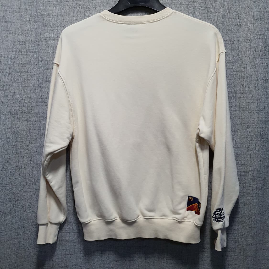 로맨틱크라운 남성 맨투맨  상품이미지2