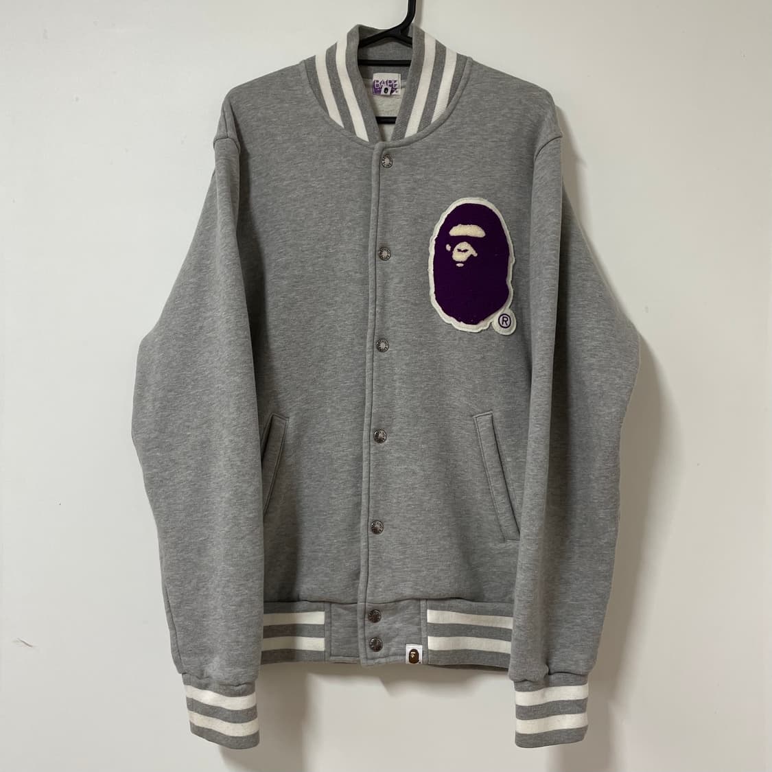 PURPLE LOGO BAPE VARSITY JACKET 상품이미지3