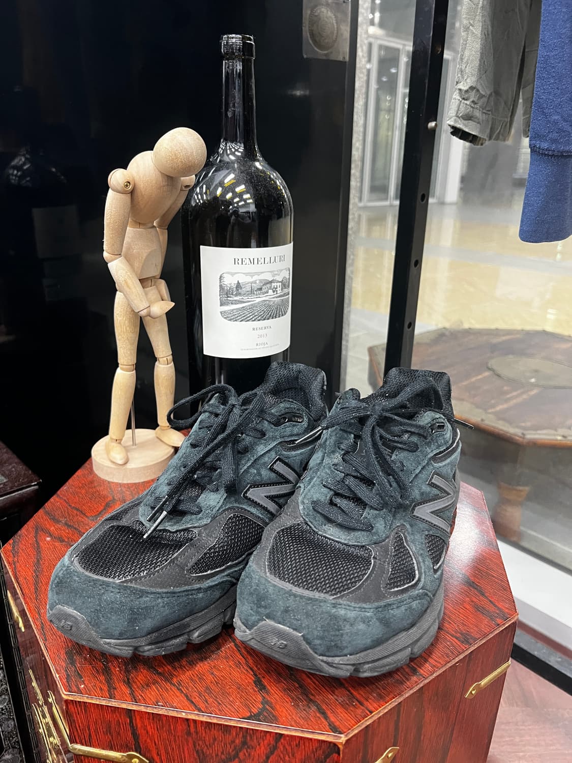 뉴발란스 990v4 블랙 스웨이드 메이드 인 USA size260 상품이미지1