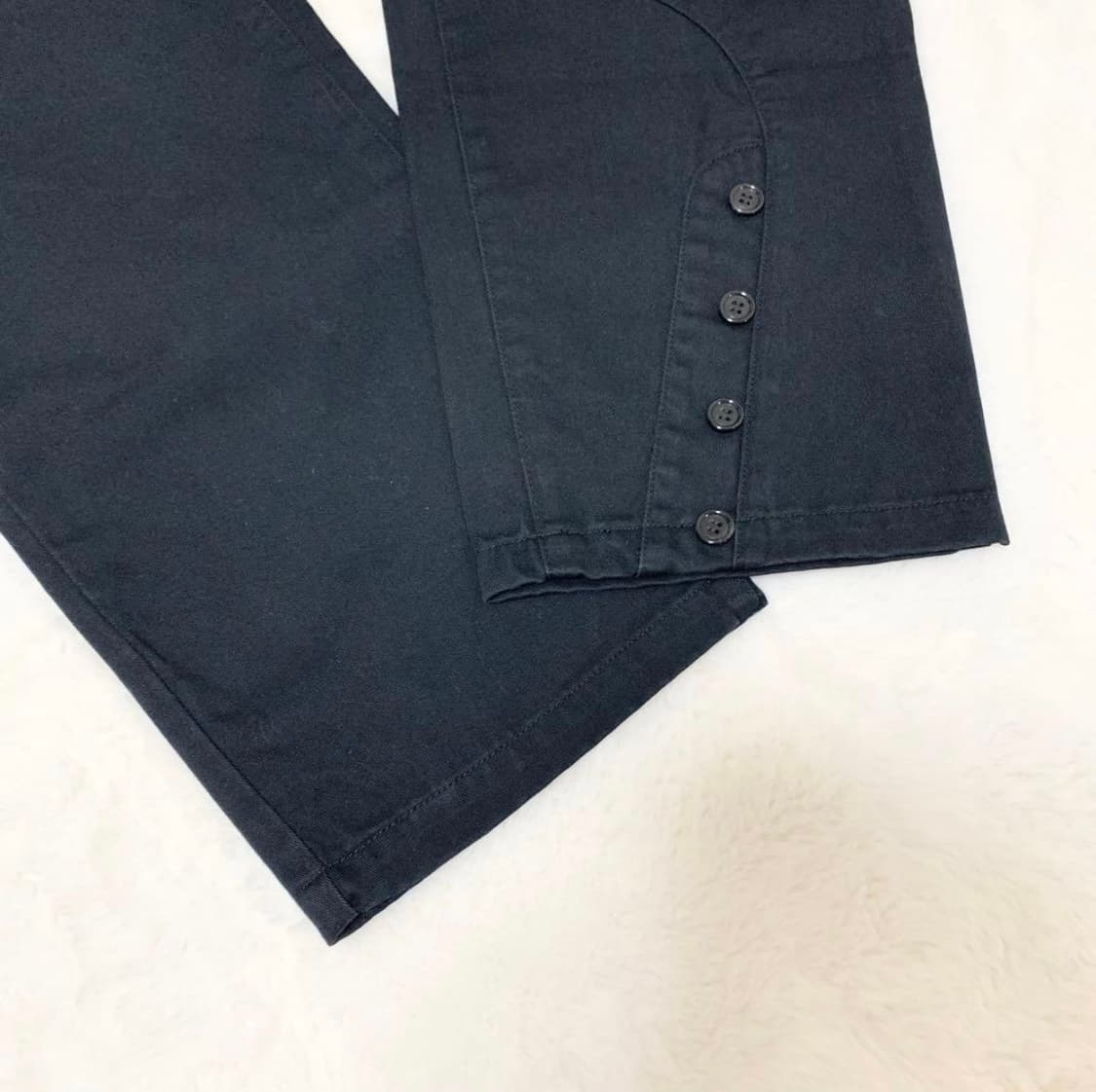 언더커버리즘 밑단 버튼 팬츠 상품이미지3