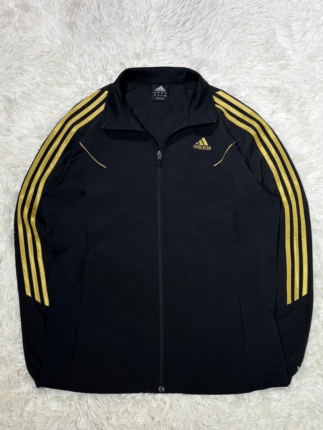 아디다스 스몰로고 삼선 바람막이 상품이미지5