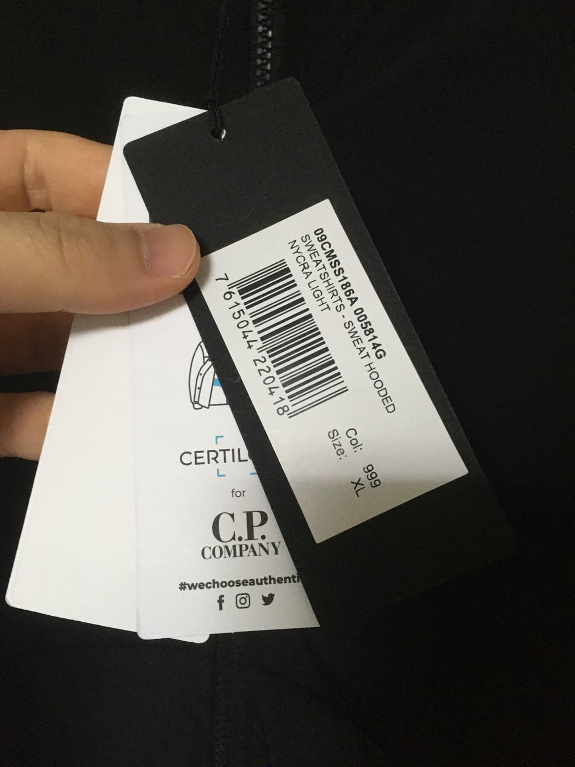 CP컴퍼니 나일론 후드 자켓 블랙 판매합니다 상품이미지6
