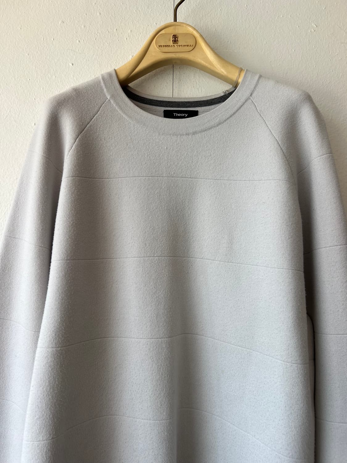 띠어리 남성 연그레이 니트티셔츠 라운드니트  상품이미지1