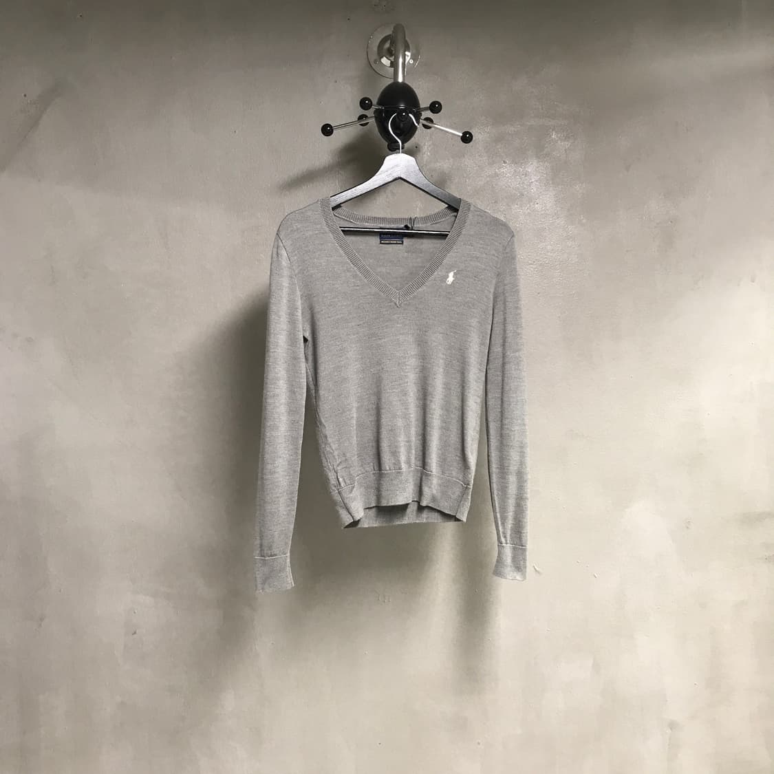 폴로 랄프로렌 브이넥 니트 그레이 M(W) 상품이미지1