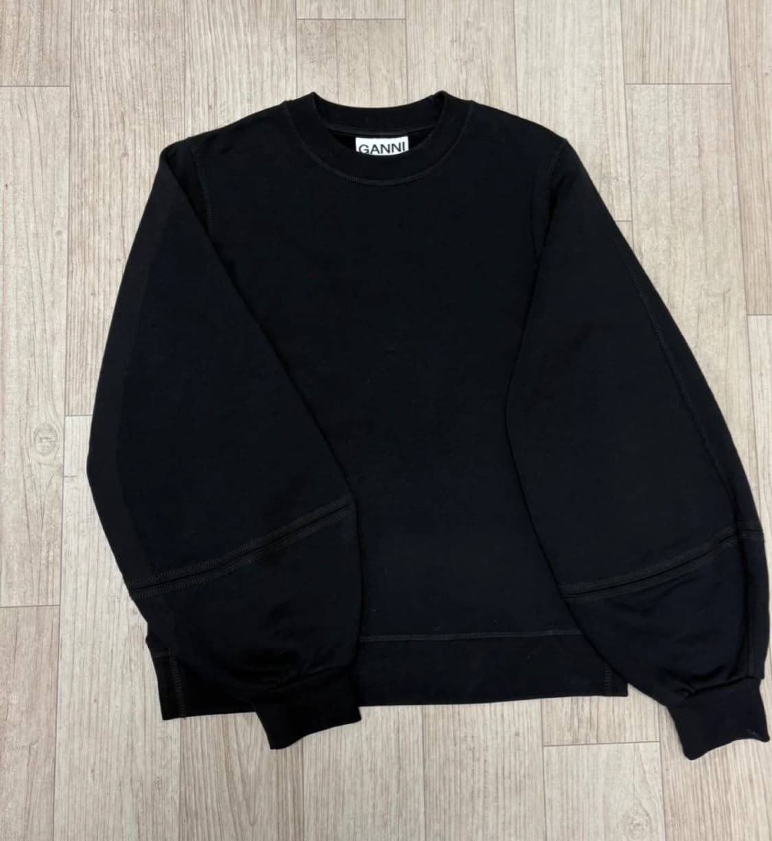 Ganni 가니 블랙 벌룬 슬리브 기모 맨투맨 상품이미지2