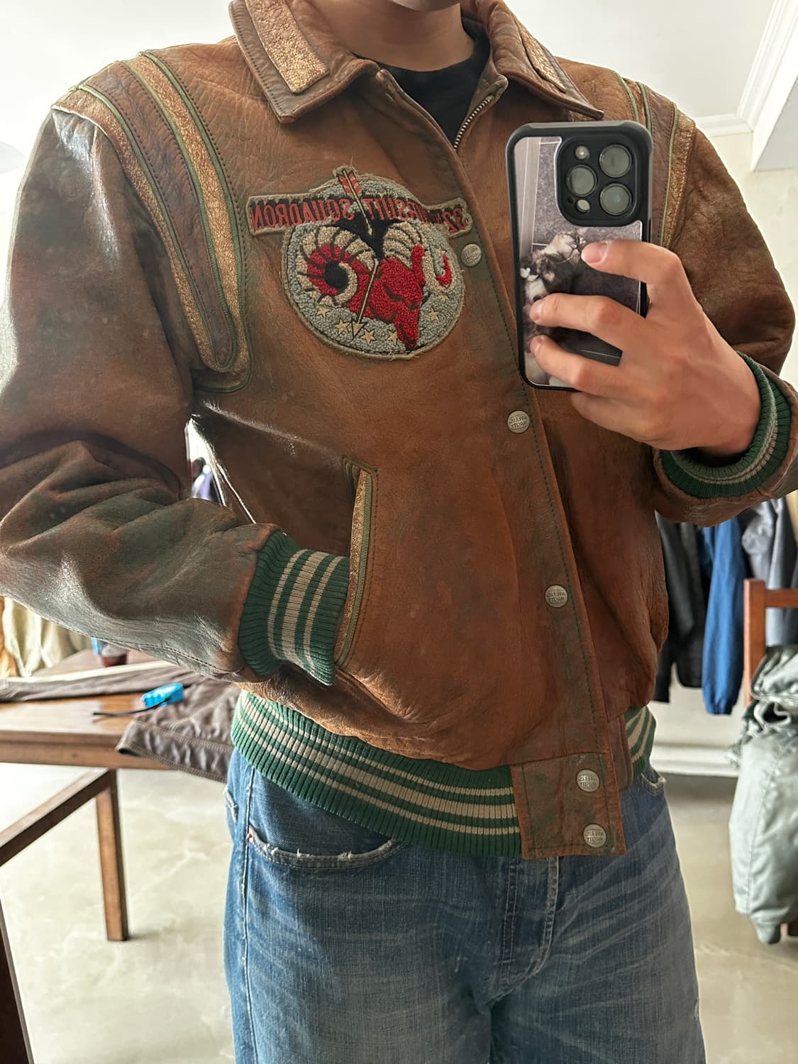 90s Avirex 아비렉스 스톤워싱 레더 바시티 자켓 상품이미지7