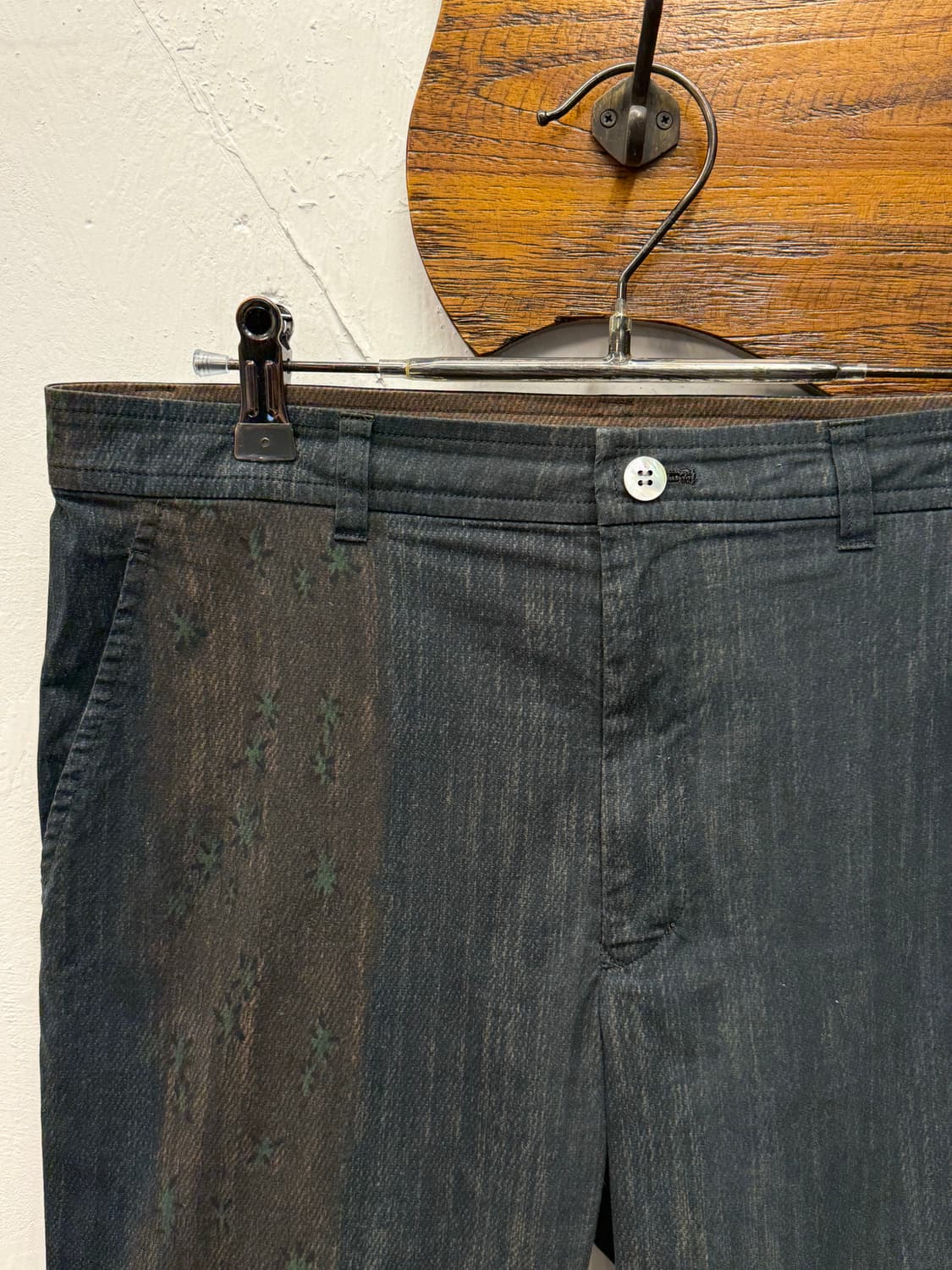 HaaT Issey Miyake Dye Patterned Trousers 상품이미지4