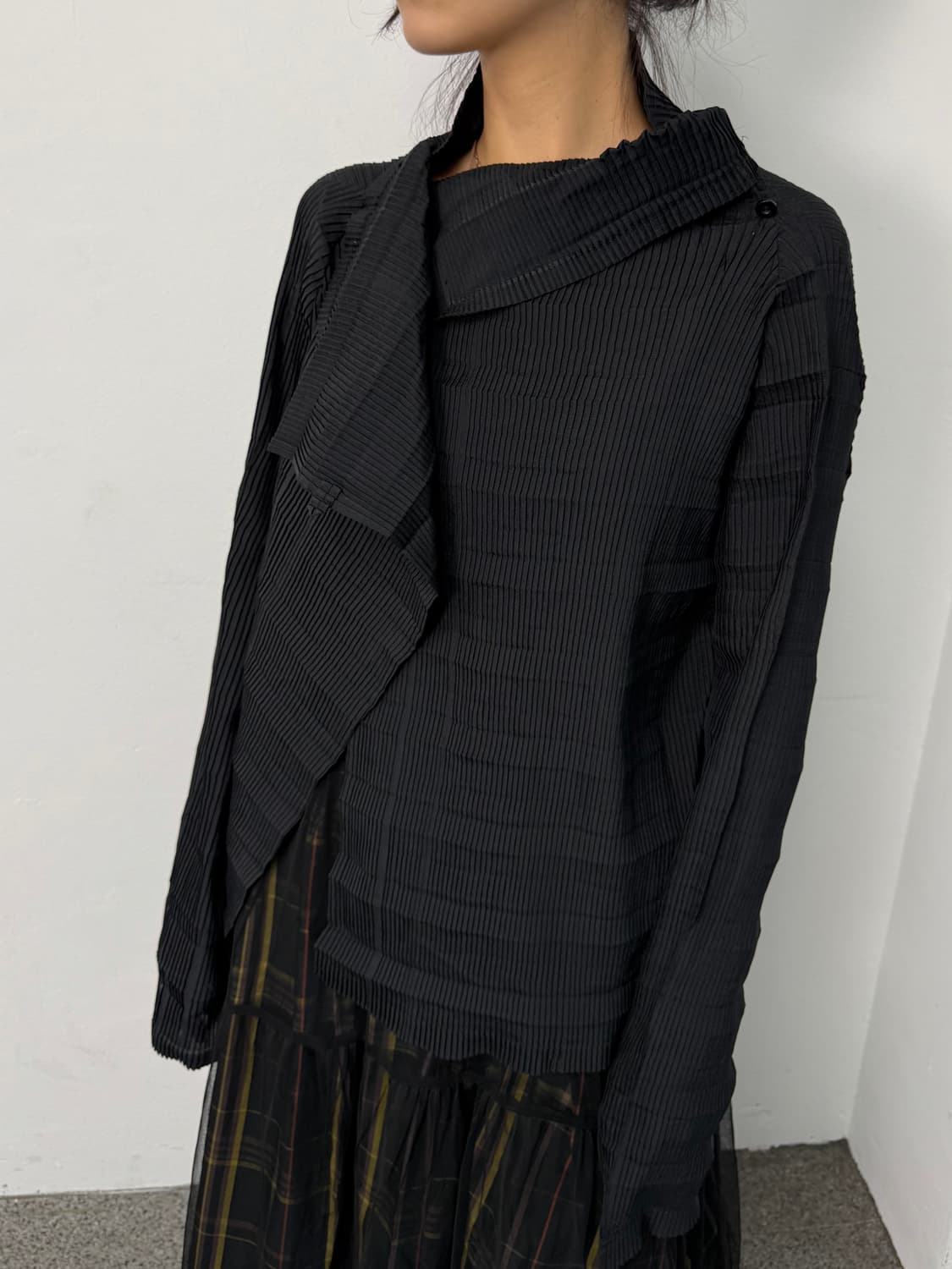 vintage asymmetric pleated top 상품이미지3