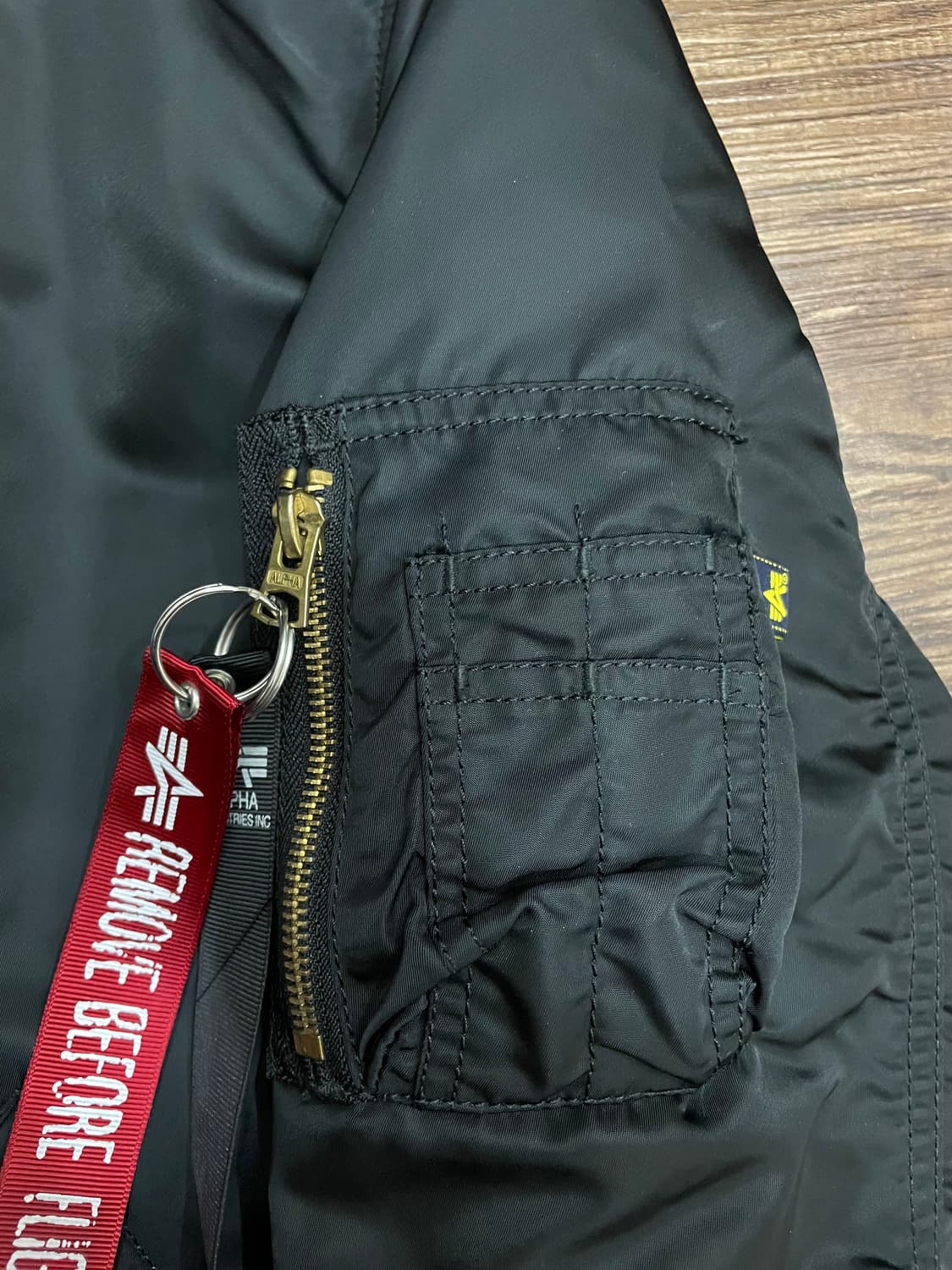 알파인더스트리 ma-1 플라이트 자켓 항공점퍼 블랙 상품이미지4