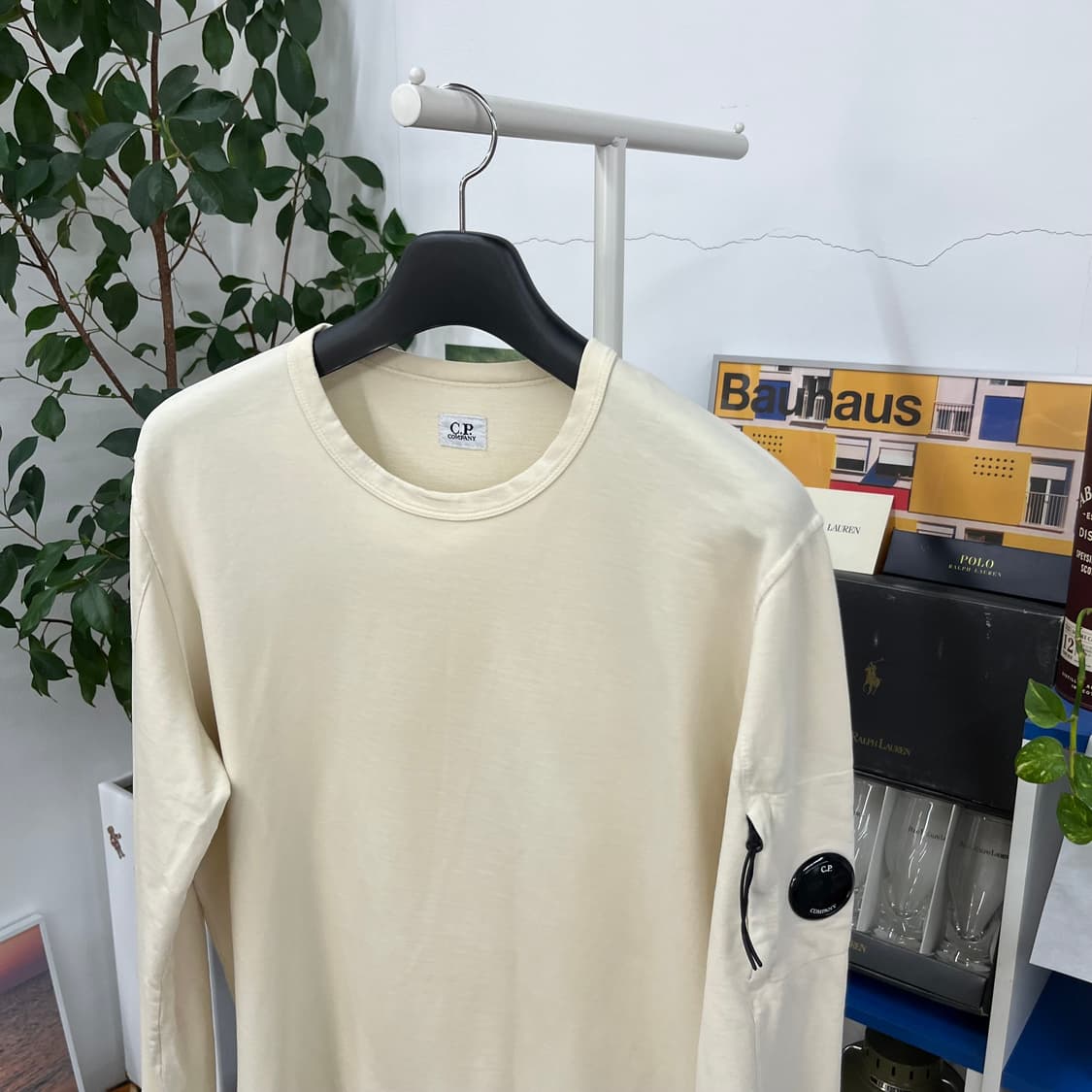 Cp컴퍼니 렌즈와펜 맨투맨 L 상품이미지2