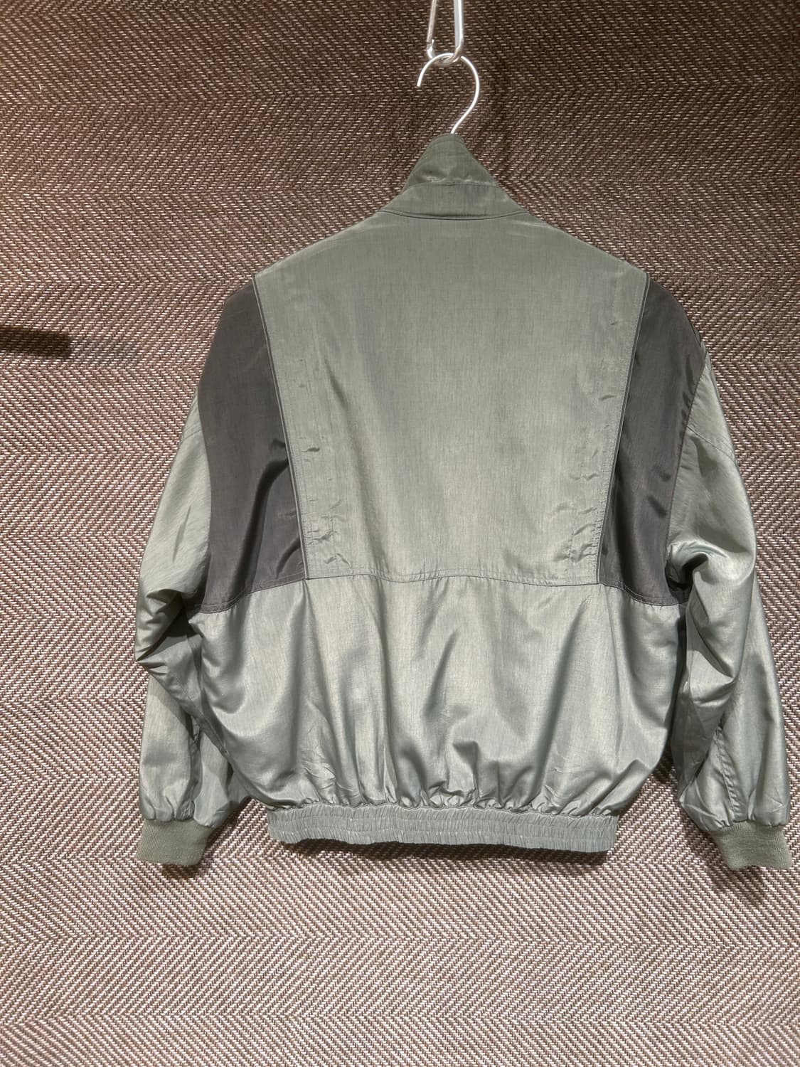 애프터 임프레션 투톤 패널 해링턴자켓 상품이미지6