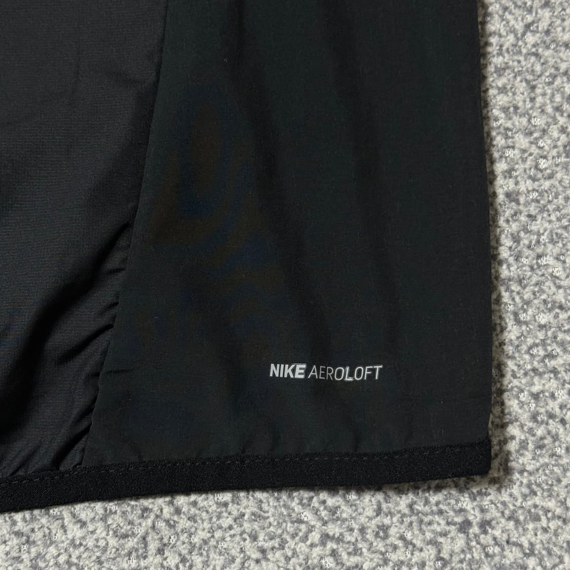 [정가 19만원] 나이키 에어로로프트 러닝용 조끼 M 상품이미지8