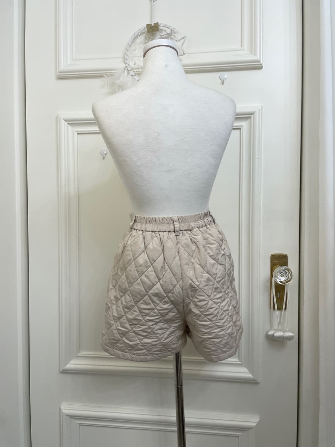 beige basic  padding short pants(size-L) 상품이미지3