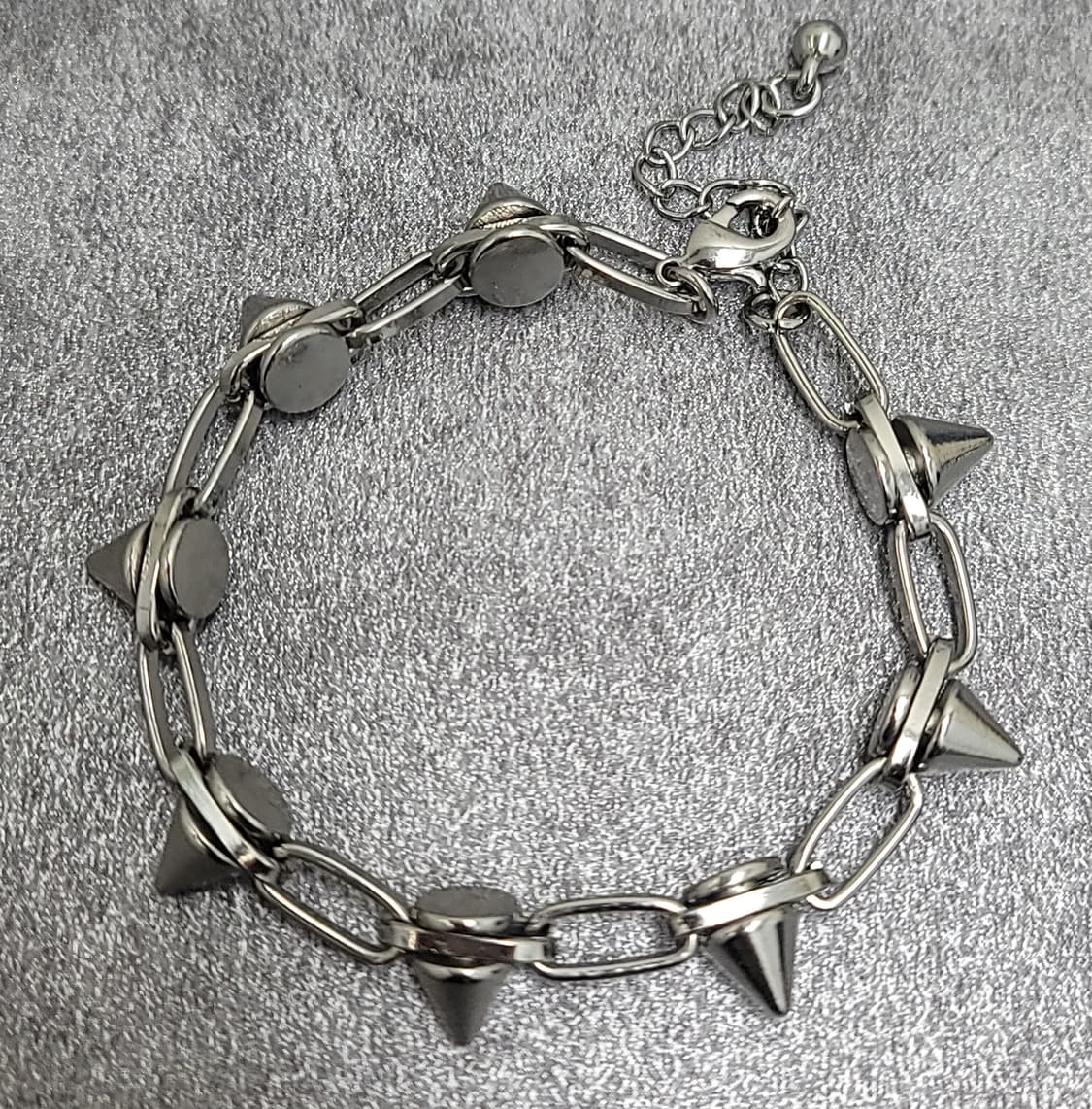 스터드 스파이크 팔찌 상품이미지1