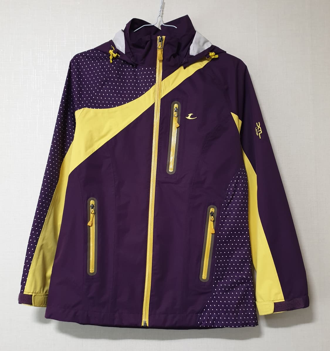 르까프 여성 바람막이 90사이즈  상품이미지1