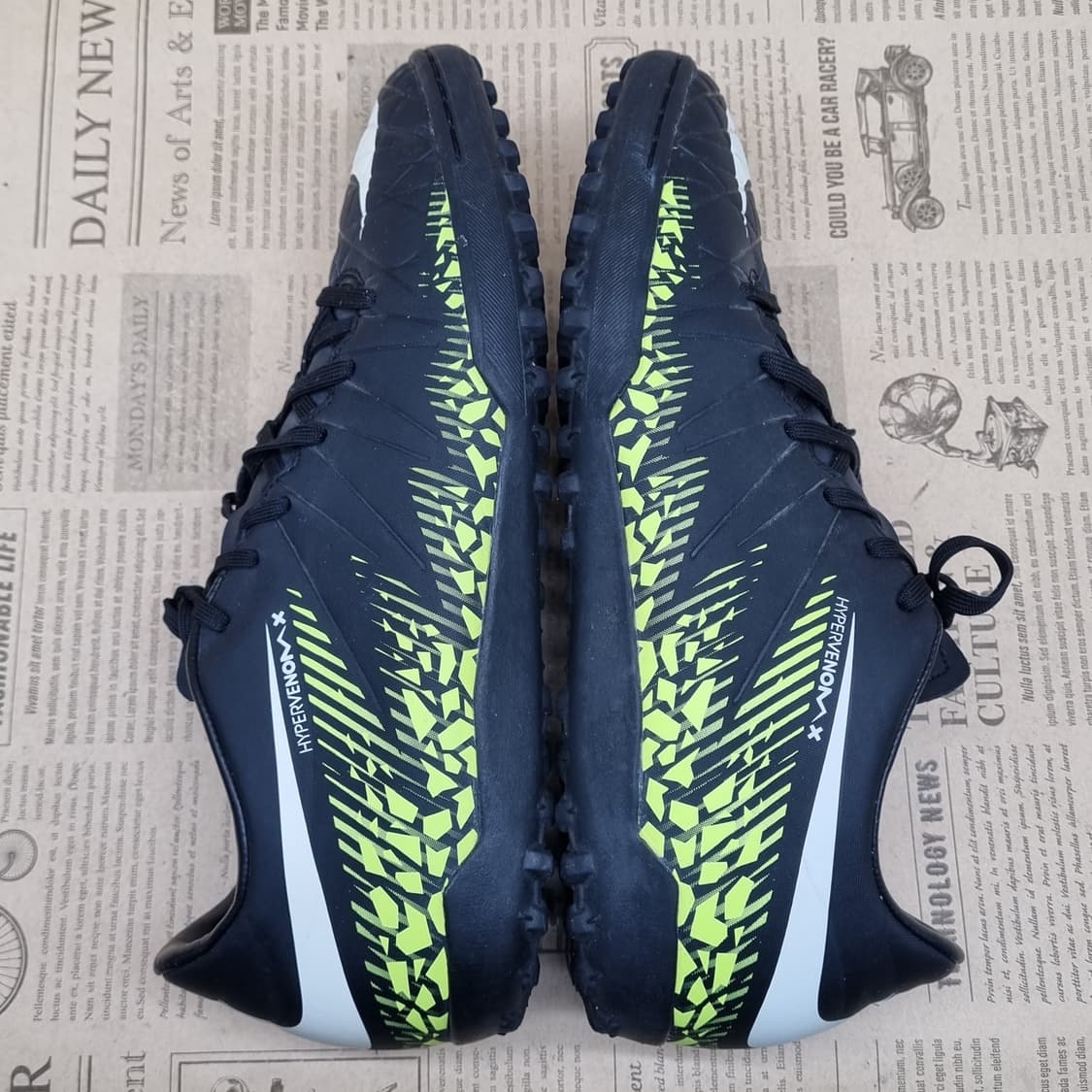 나이키 하이퍼베놈 풋살화 270 상품이미지5