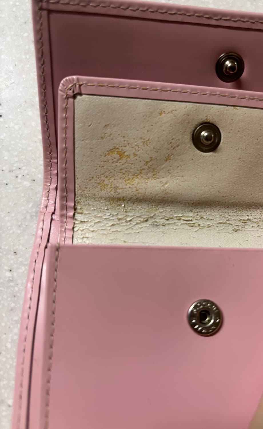 꾸레쥬 지갑 딸기우유 색상 courreges 상품이미지4