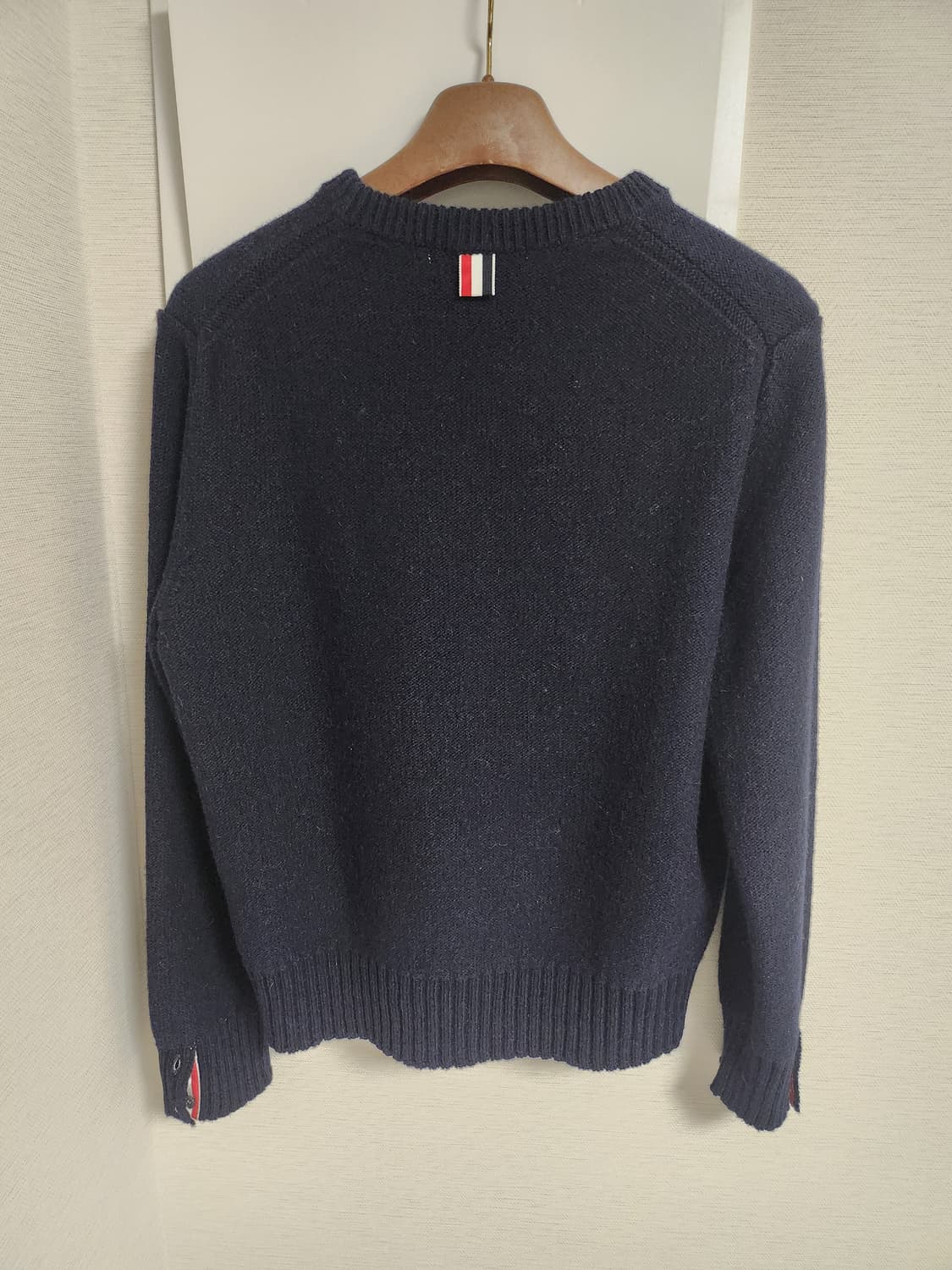 톰브라운 도네갈 모헤어 크롭 사선 니트 네이비 4 (택포함) 상품이미지4