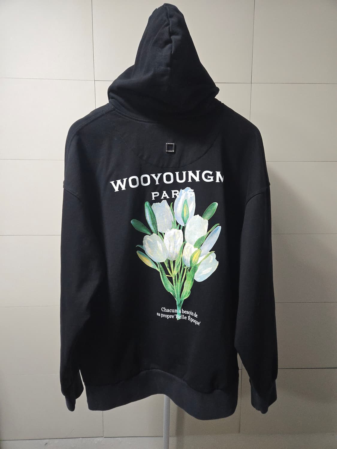 우영미 22S 플라워 백로고 후드티 50 (105 오버핏) 상품이미지1