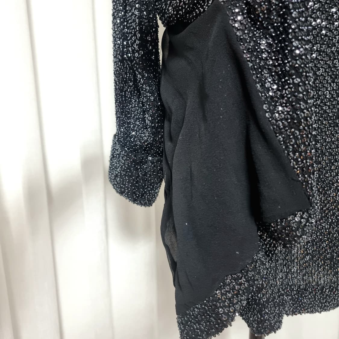 다이앤본퍼스텐버그 DVF 스팽글 비즈 실크 오픈형 가디건 (55-66) 상품이미지8