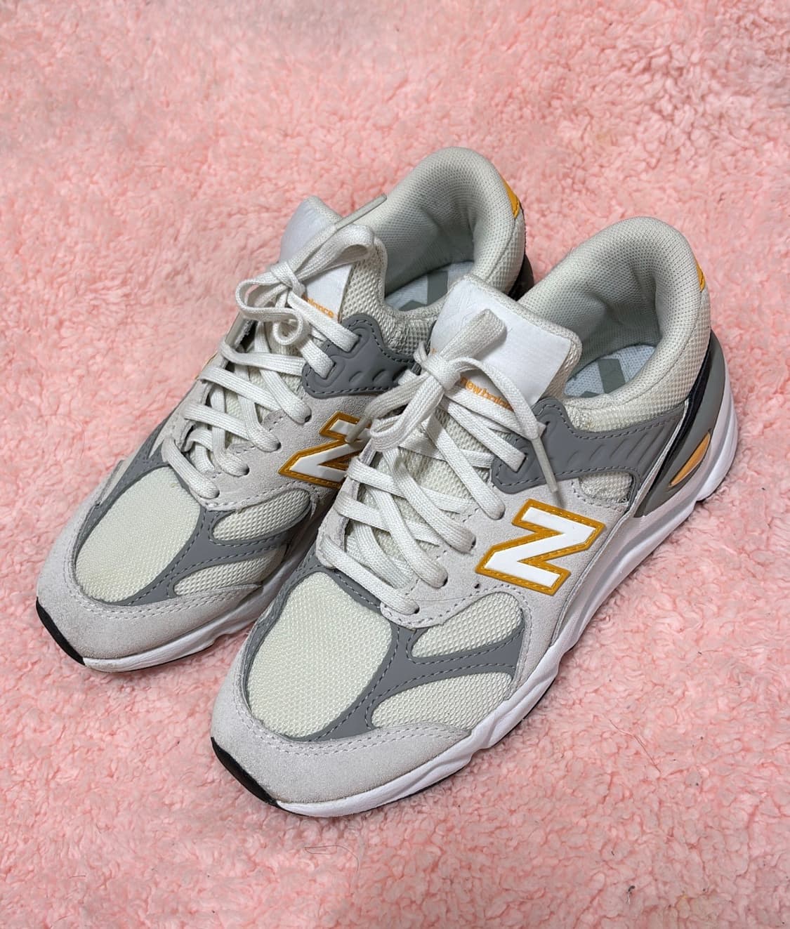 뉴발란스 X90 스니커즈 아이보리 220 상품이미지1