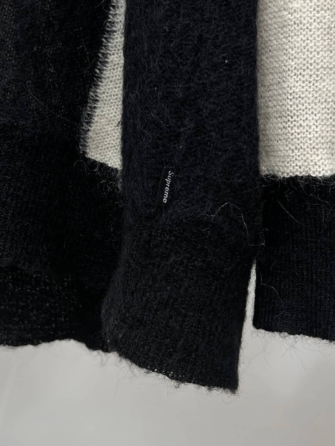 슈프림 13FW 스트라이프 모헤어 가디건 상품이미지5