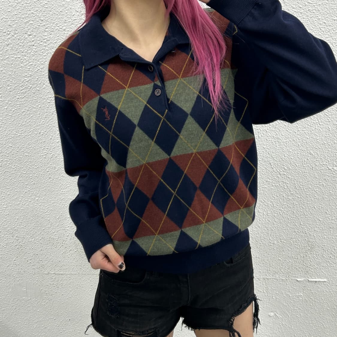 입생로랑 네이비 카라 아가일 카라니트 95 상품이미지1