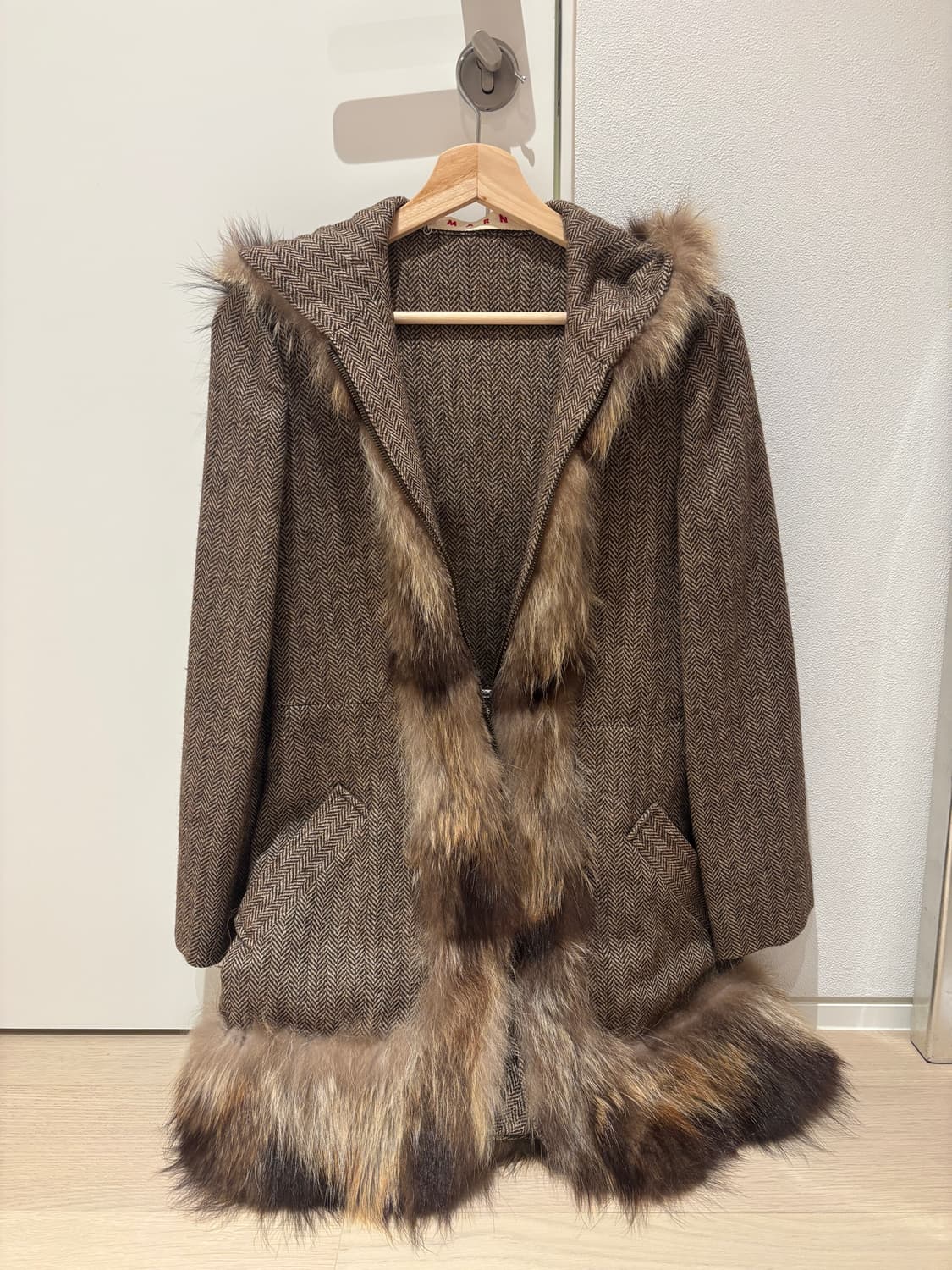 마르니 100% 울 퍼 후드 코트 상품이미지1