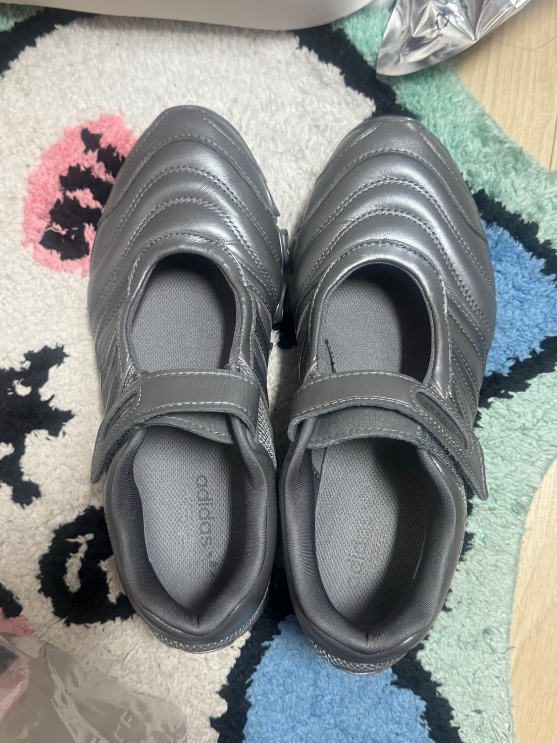 (W) 아디다스 x 타끄와 빈트 알리 메가라이드 메리 제인 아이언 메탈릭 상품이미지2