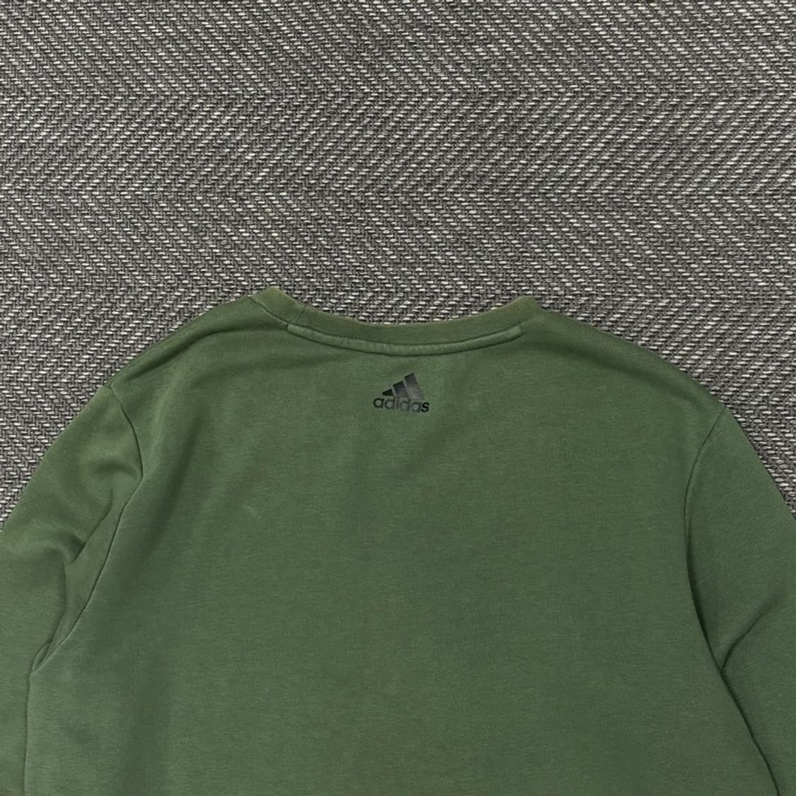 아디다스 프린팅 맨투맨 v0277 상품이미지4