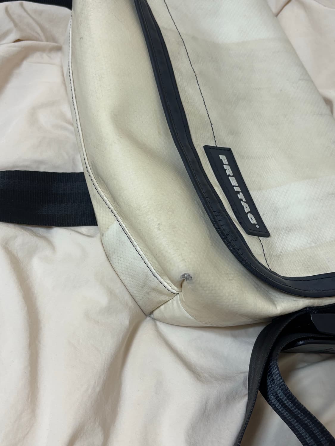 프라이탁 하와이파이브오 아이보리 상품이미지4