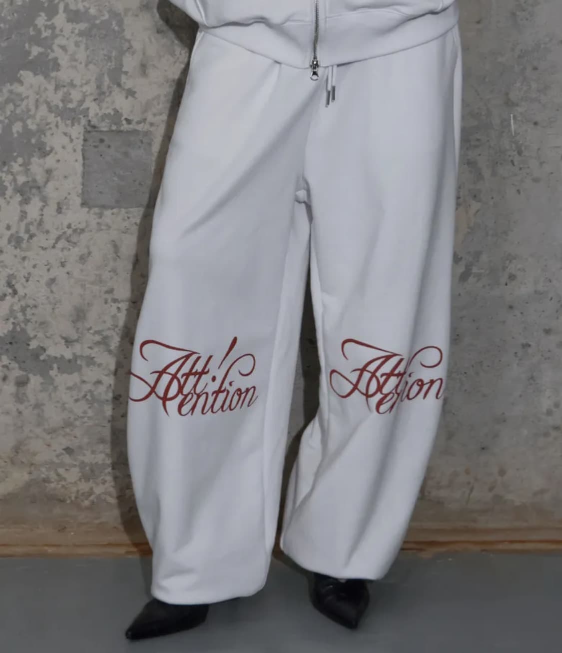 팬시클럽 어텐션 스웻팬츠 화이트 (WHITE) 상품이미지1