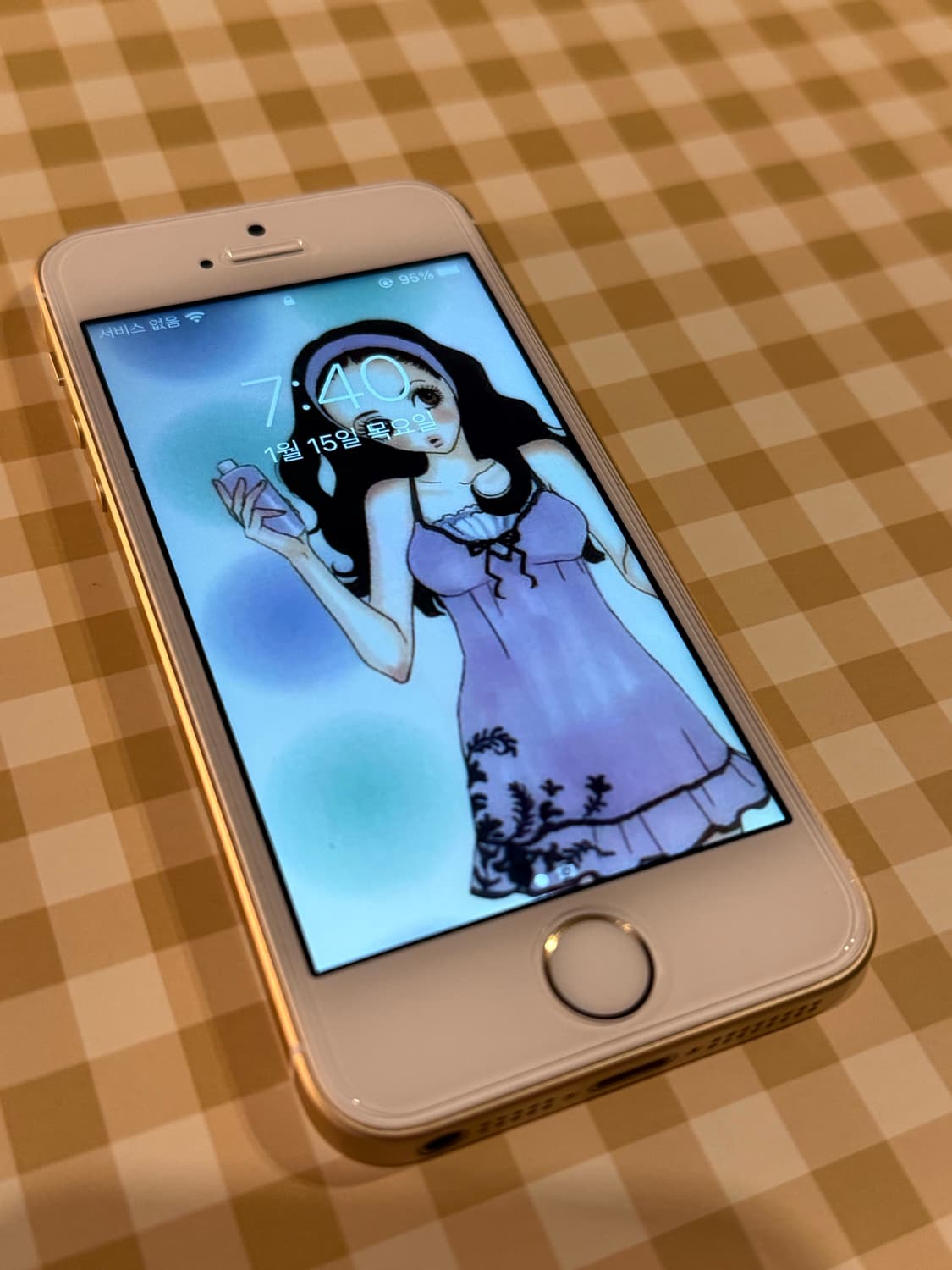 아이폰 SE 1세대 128GB 골드 상품이미지1