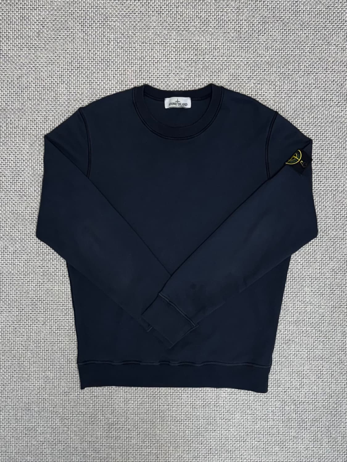 22ss 스톤 아일랜드 맨투맨 상품이미지1