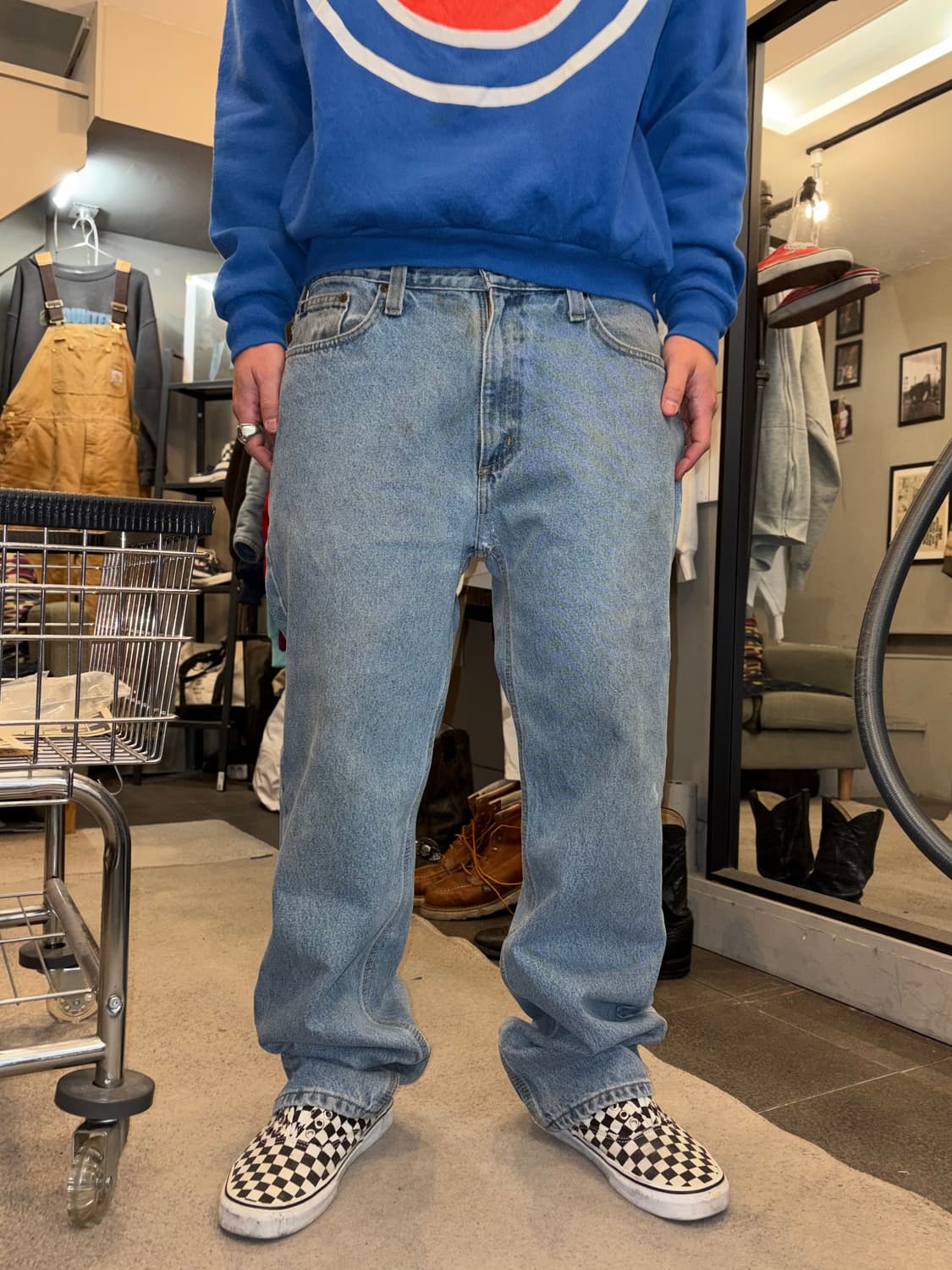 00’s Carhartt cracked washed denim pants 상품이미지1
