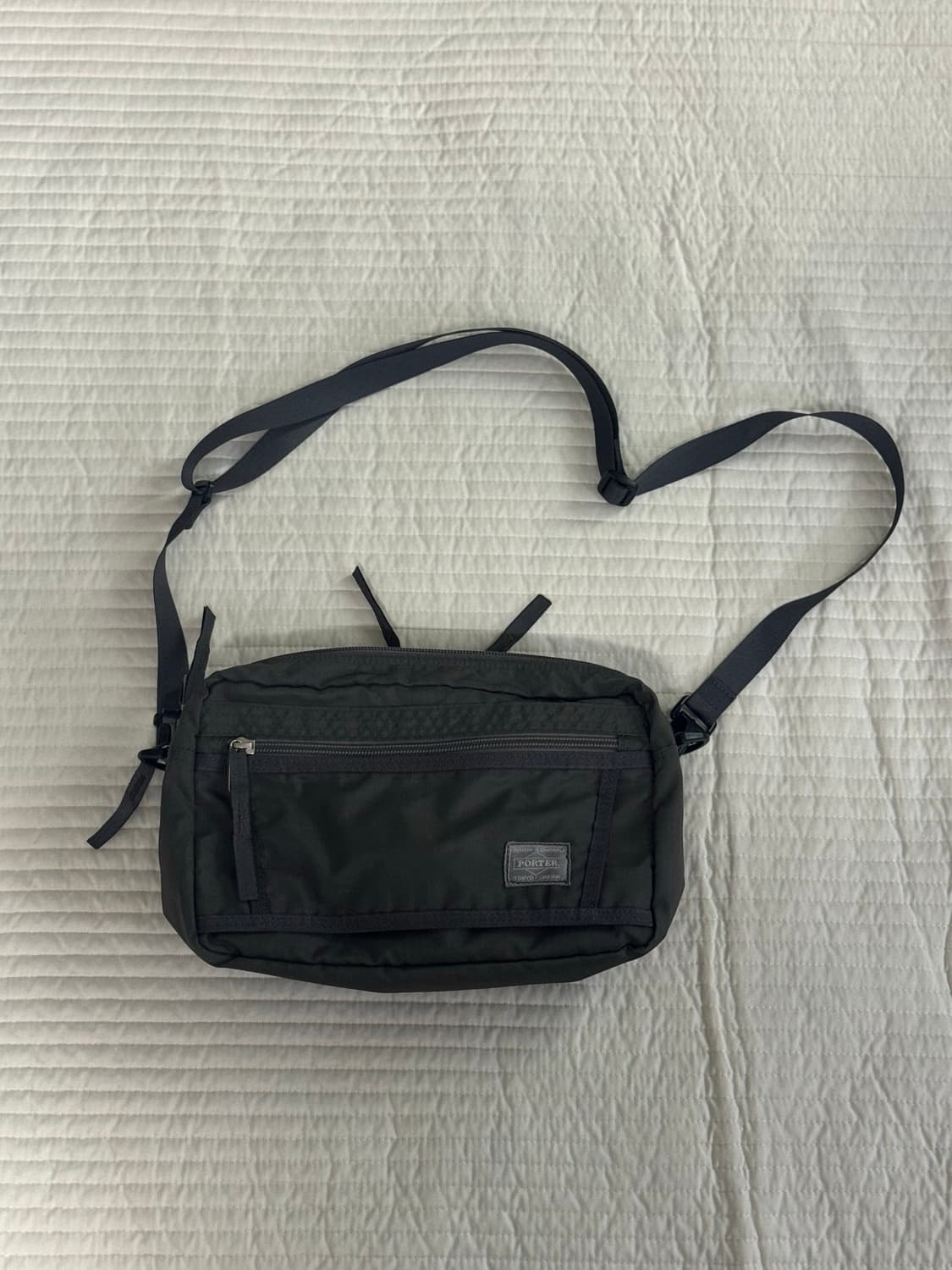 포터 2way 투웨이 크로스백 백팩 올리브색 상품이미지1