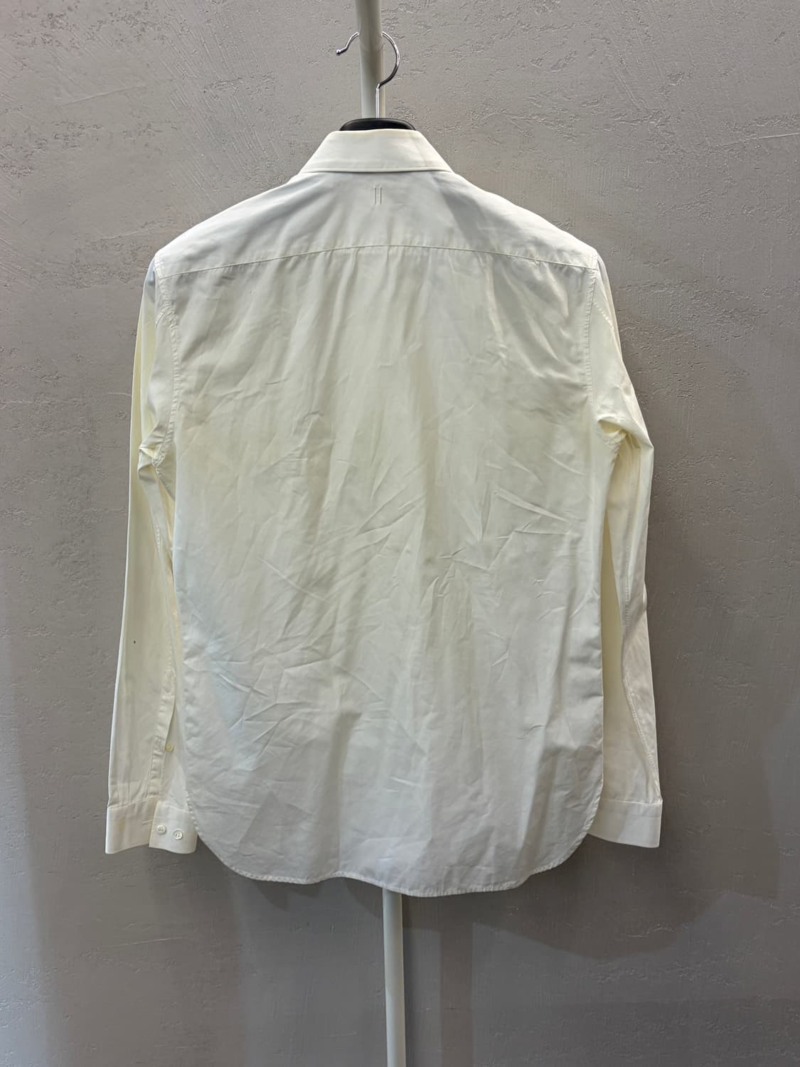 닐바렛 화이트 슬림핏 셔츠 상품이미지7