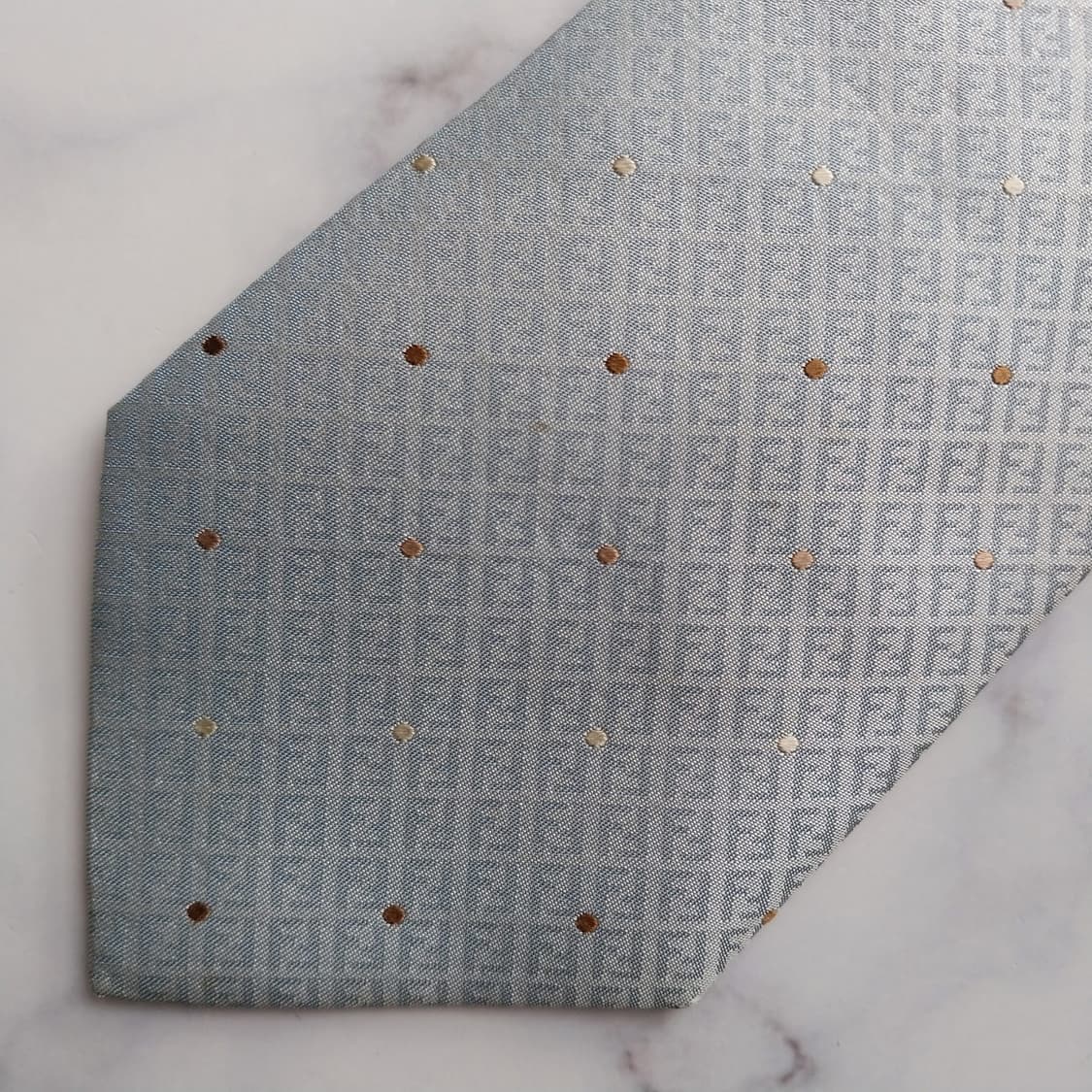 펜디 실크 라이트블루 주카 모노그램 넥타이 9cm A~B등급 K1327
 상품이미지8