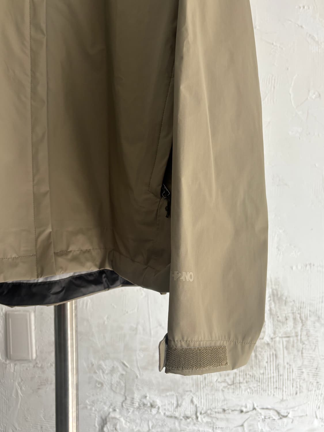 Patagonia 파타고니아 토렌트쉘 3L 세이지 카키 후드 자켓 상품이미지3