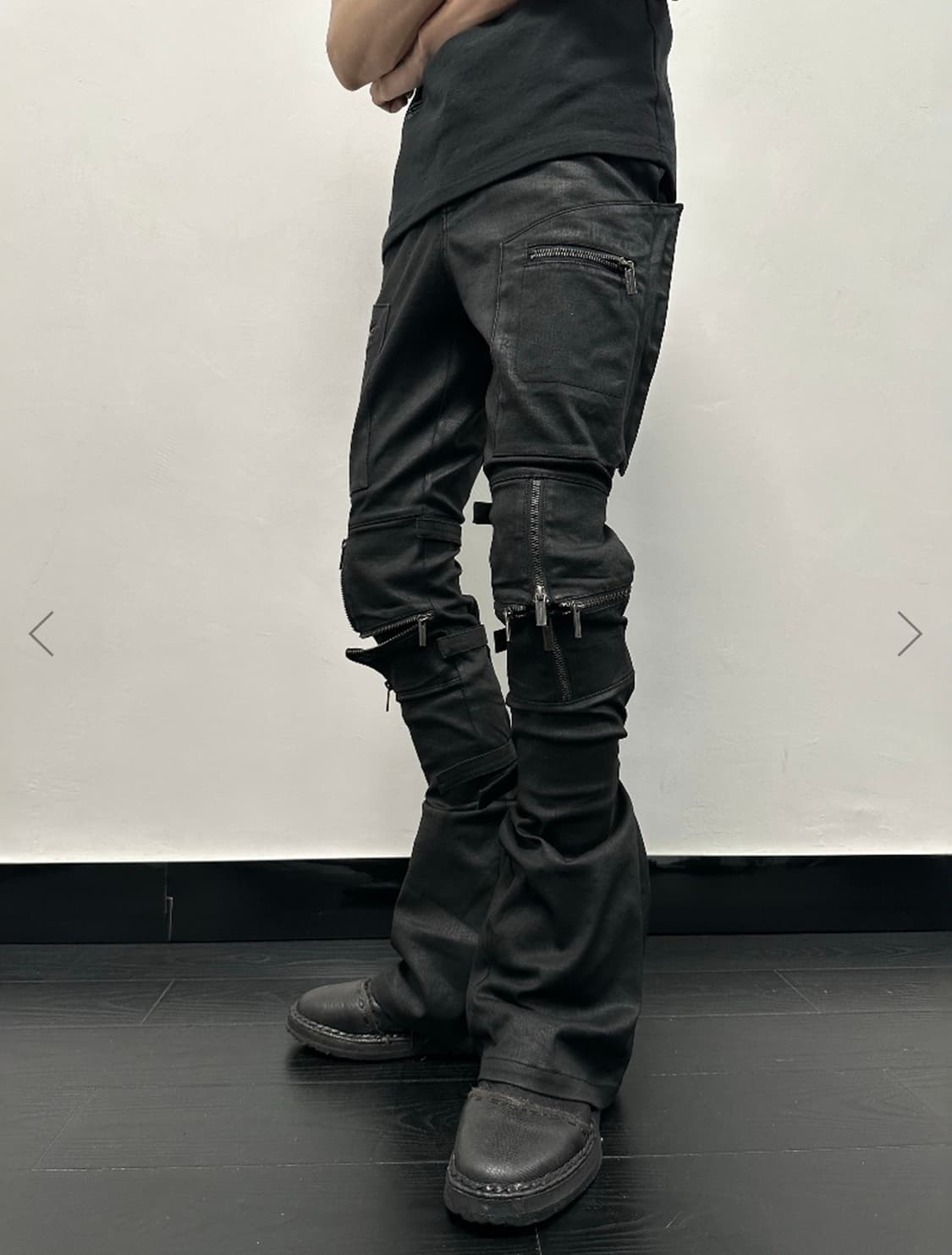 Fromtheisland Faux wax Cross zip Flare 상품이미지3