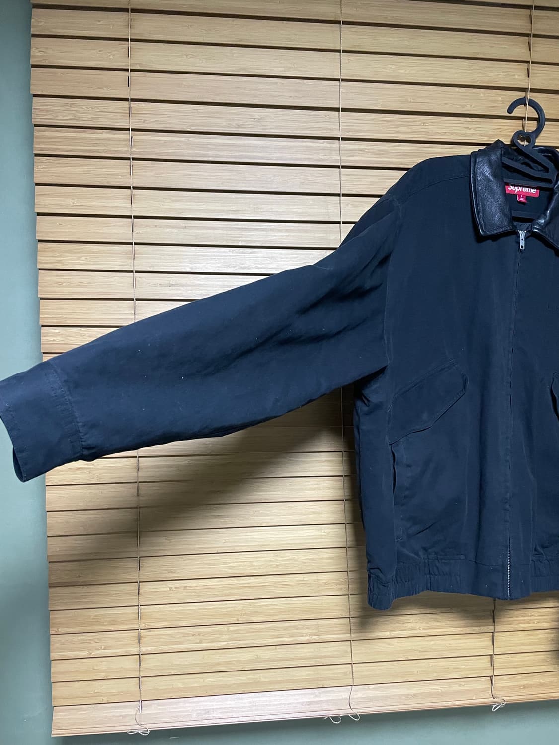 슈프림 23FW 레더칼라 유틸리티 자켓 L사이즈 상품이미지2