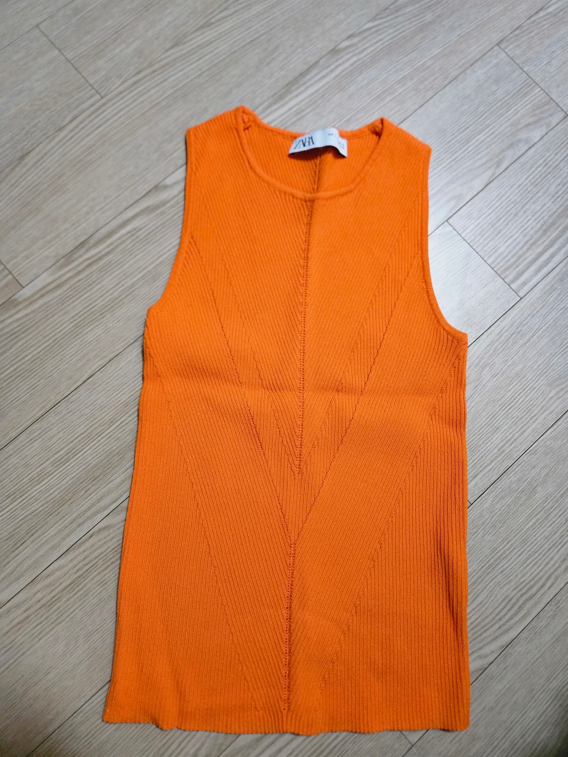 자라 오렌지 니트 슬리브리스 새상품  상품이미지1