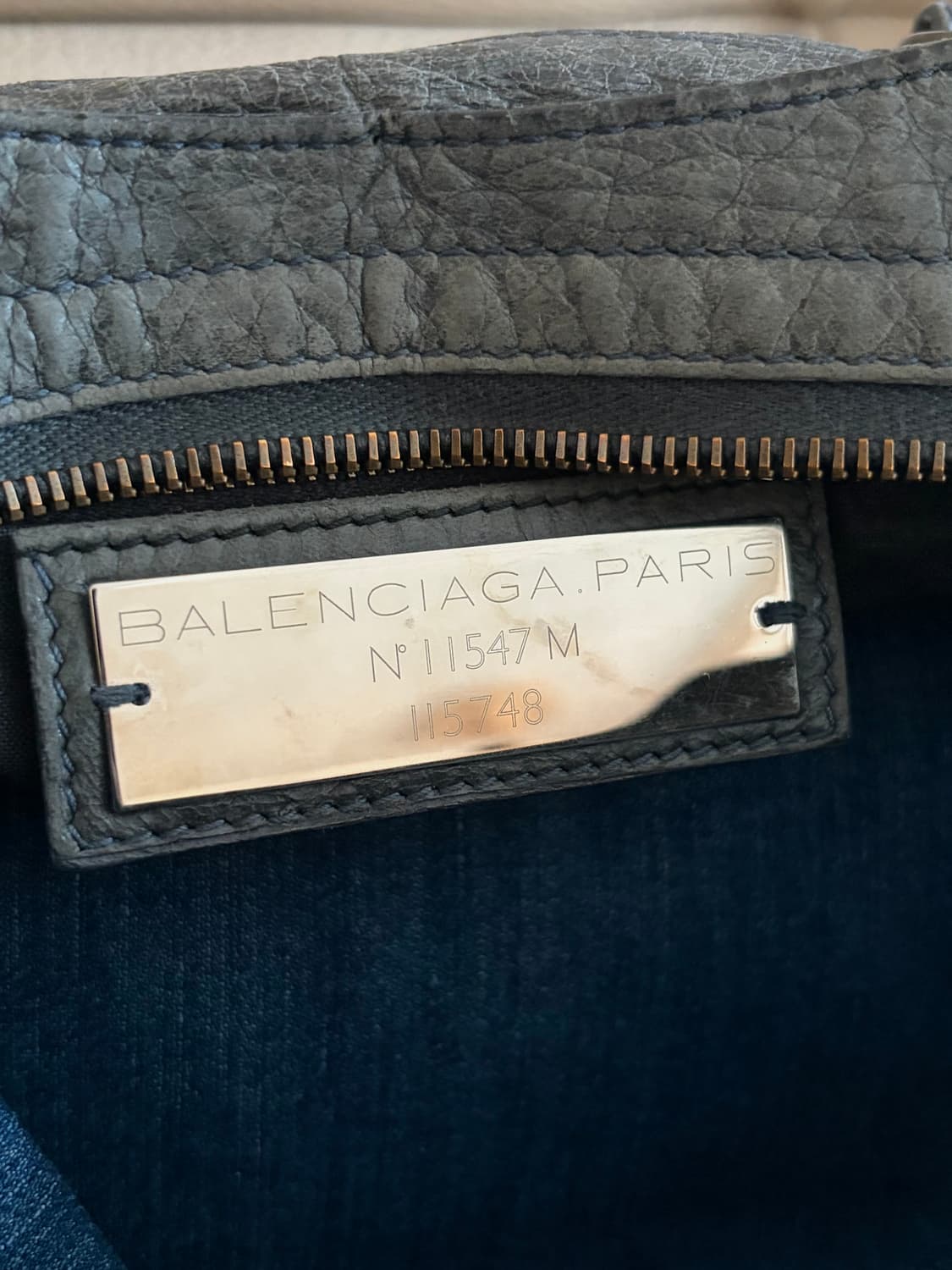 발렌시아가 모터백 다크 그레이 상품이미지2