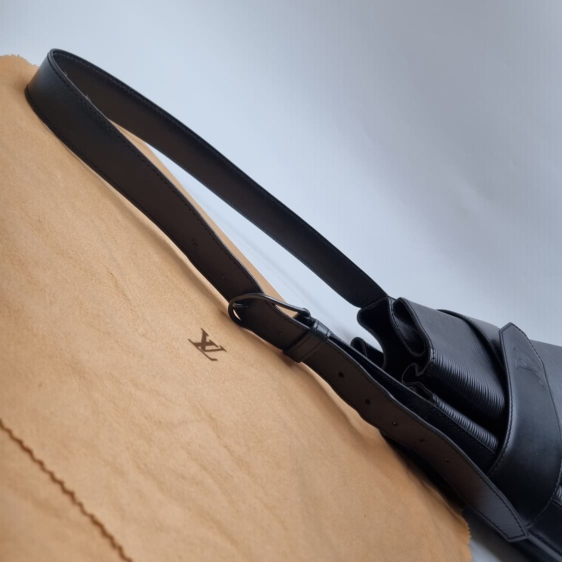 루이비통 에삐 삭데폴 버킷백 숄더백 (GM 사이즈) 상품이미지7