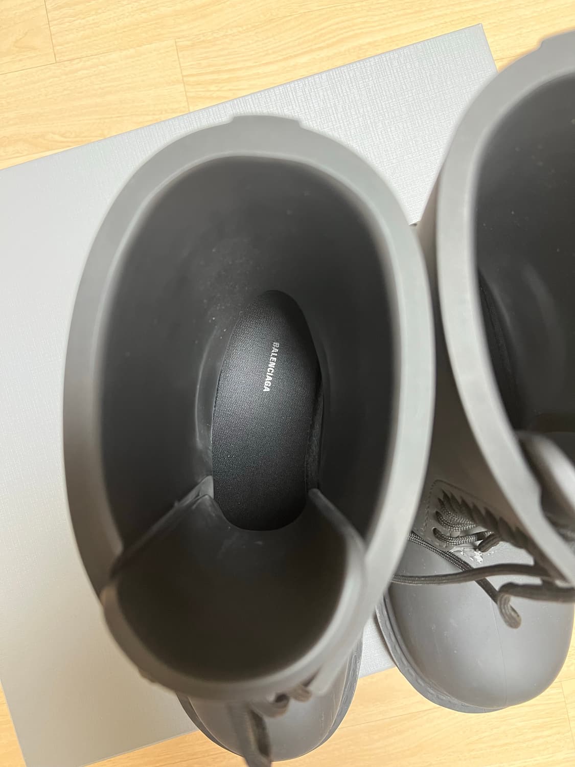 42 발렌시아가 스테로이드 부츠 블랙 상품이미지4