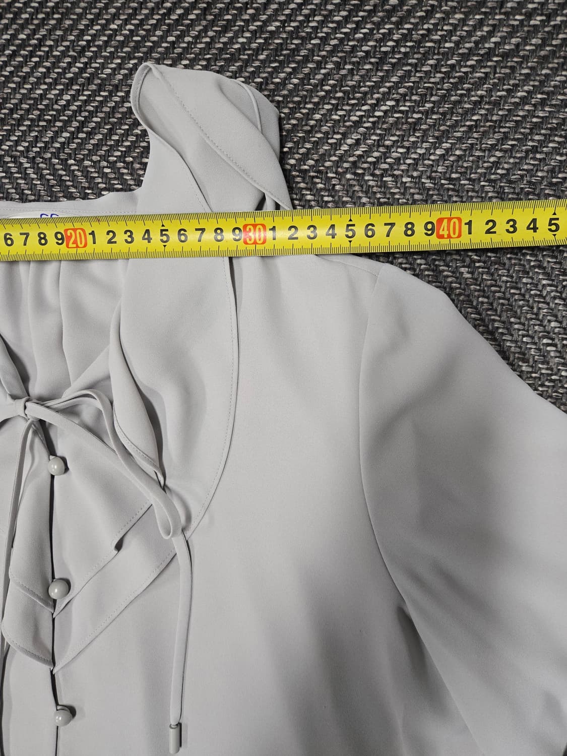 씨씨콜렉트 25ss 이중 러플 카라넥 블라우스 상품이미지5