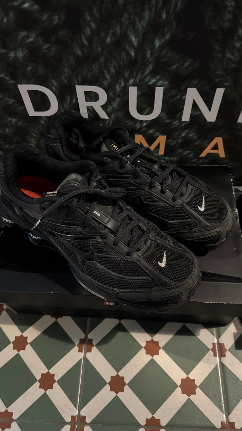 나이키 x 슈프림 샥스 라이드 2 상품이미지1