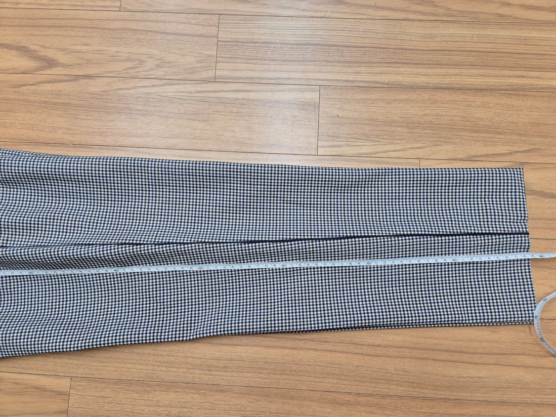 CHATELAINE 여성 체크 바지입니다
허리 67cm, 엉덩이 88cm 상품이미지5